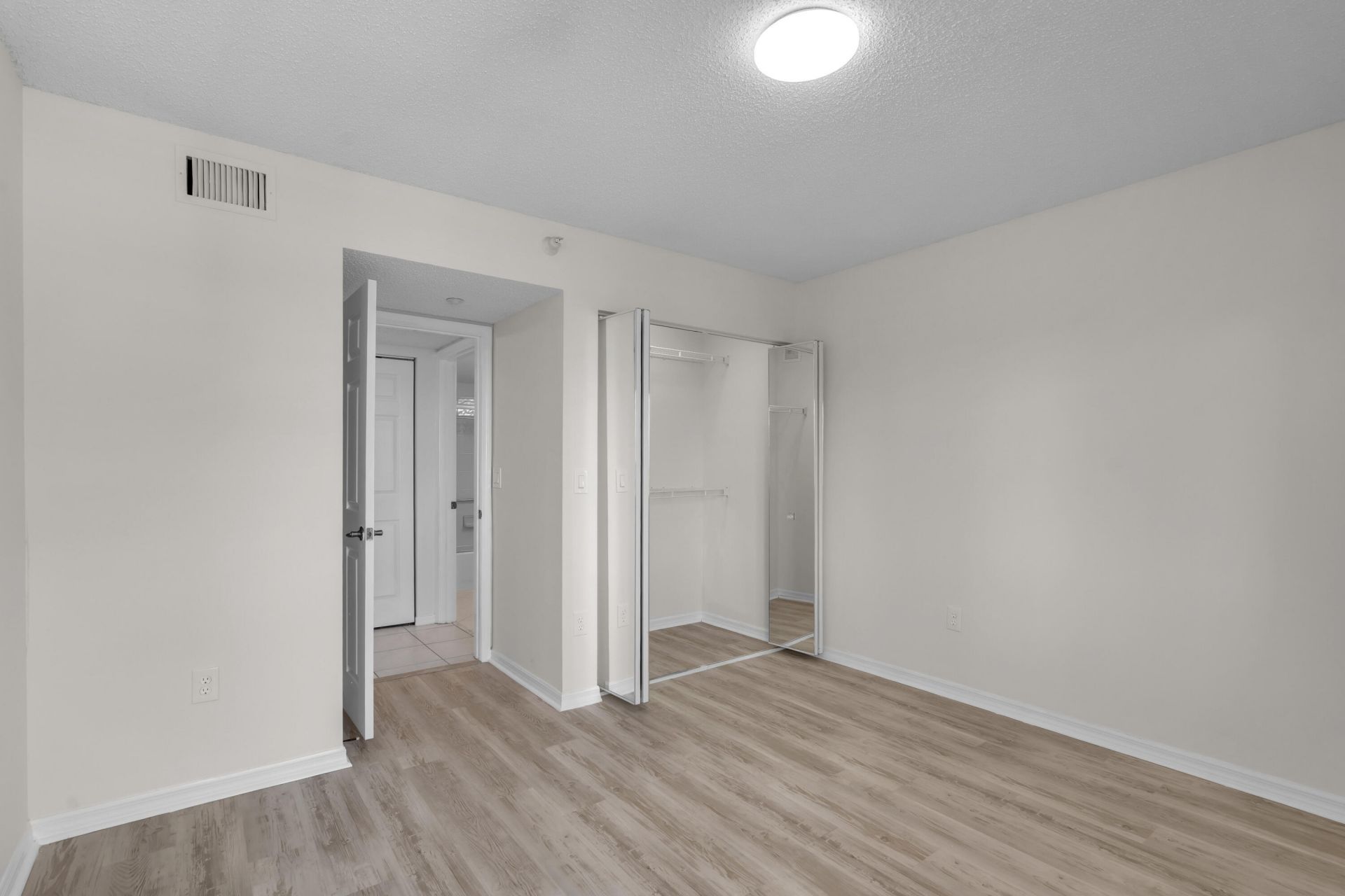 7763 Southampton Terrace, Unit 405, Tamarac, FL 33321 Photo