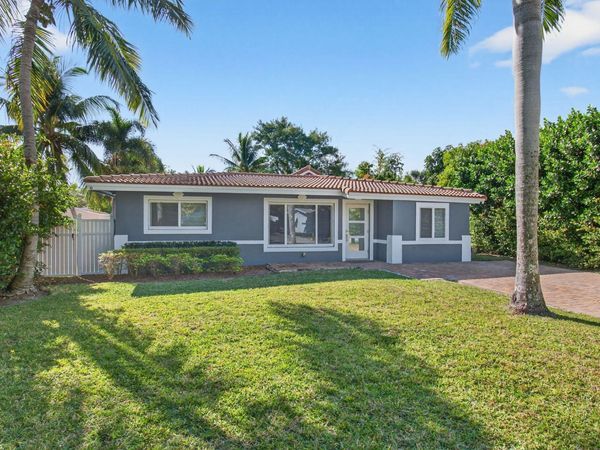 360 SW 2nd Street, Boca Raton, FL 33432