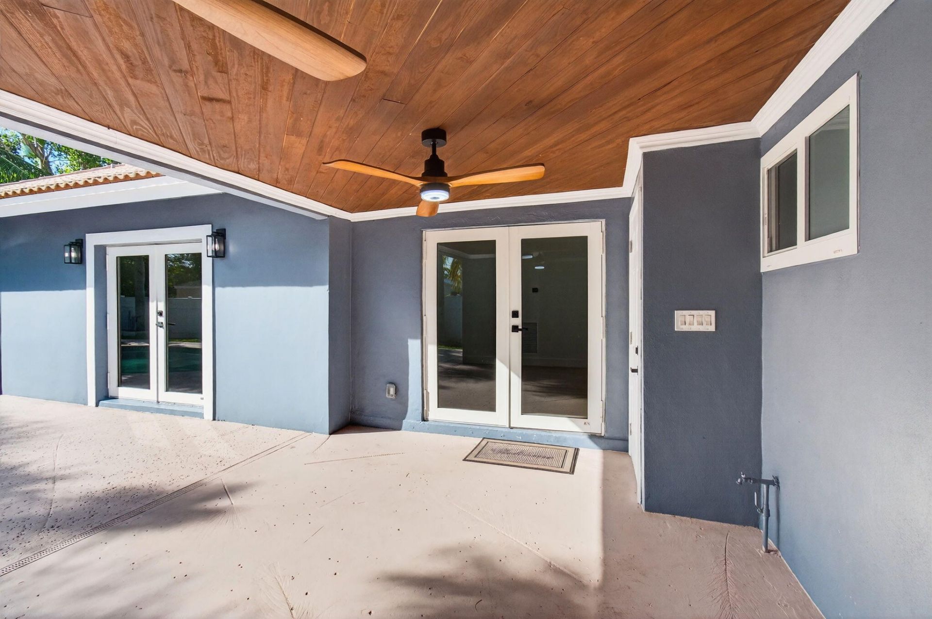 360 SW 2nd Street, Boca Raton, FL 33432 Photo