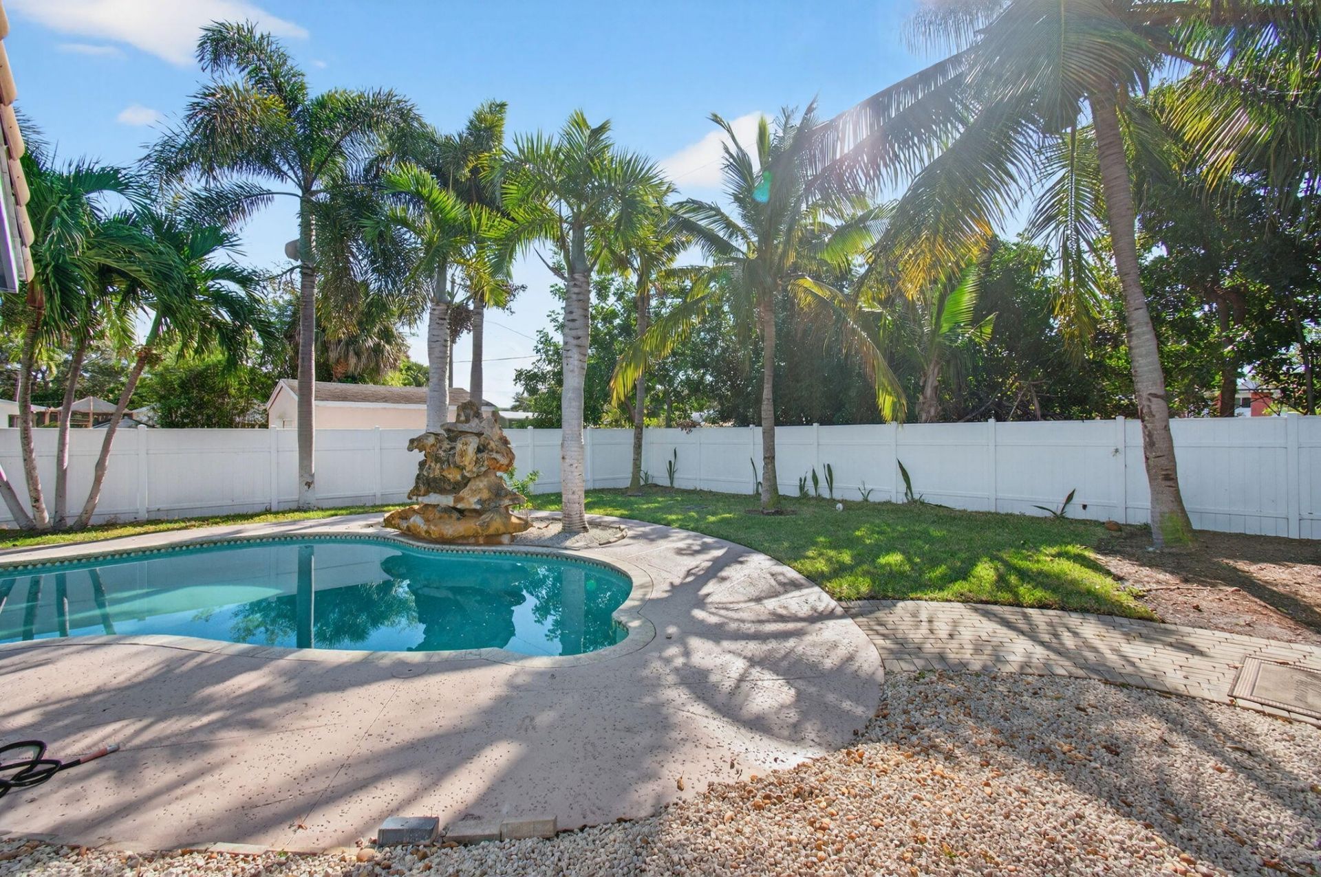 360 SW 2nd Street, Boca Raton, FL 33432 Photo