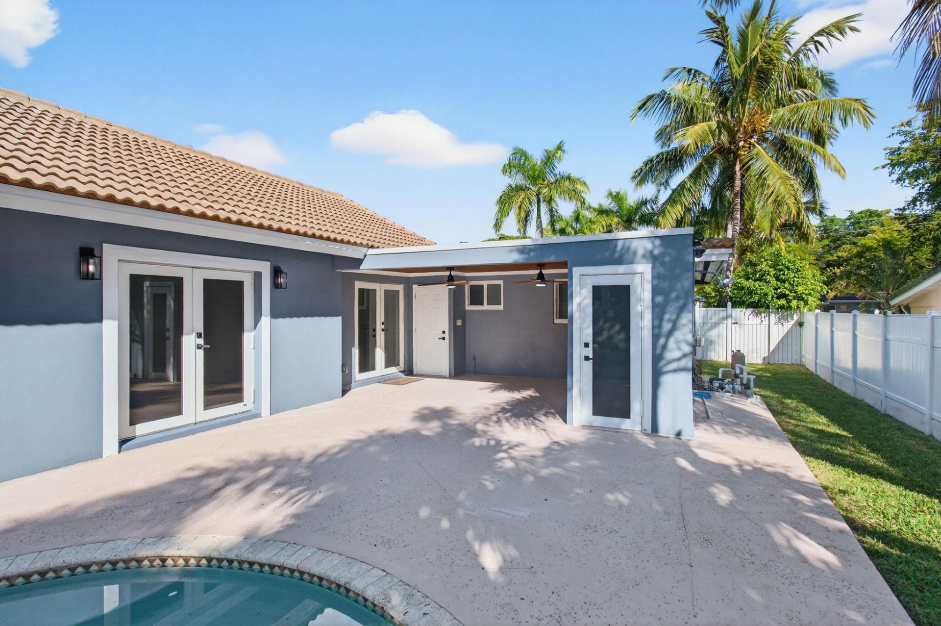360 SW 2nd Street, Boca Raton, FL 33432 Photo