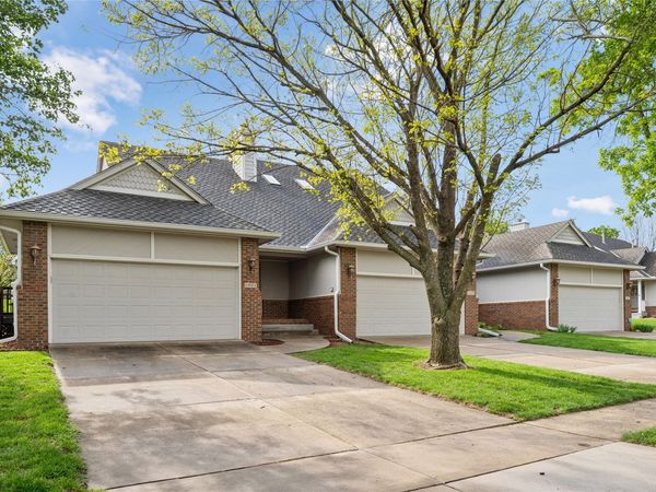 1451 Dover Bay Drive, Clive, IA 50325