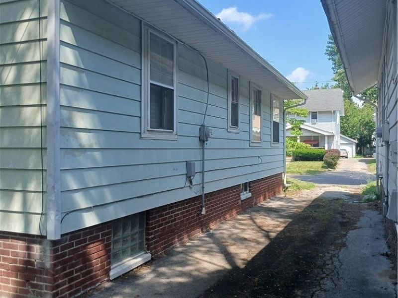 616 Durango Drive, Toledo, OH 43609 Photo 5