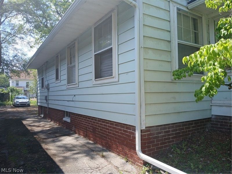 616 Durango Drive, Toledo, OH 43609 Photo 7