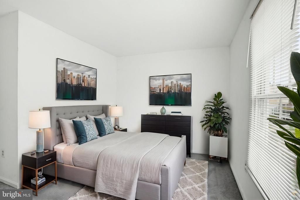 8933 HOBART STREET, UPPER MARLBORO, MD 20774