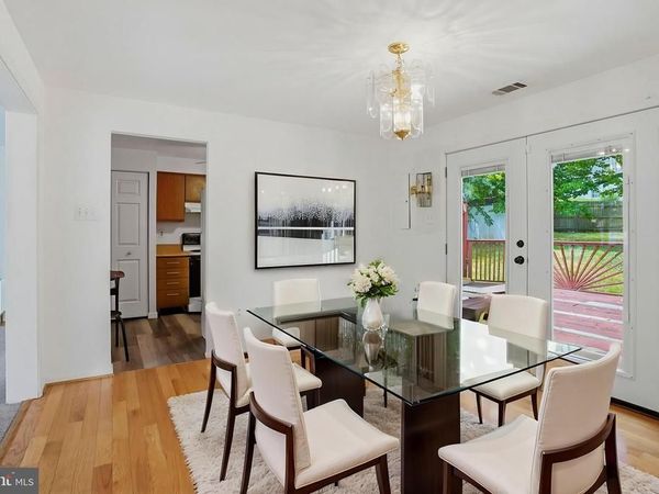 8933 HOBART STREET, UPPER MARLBORO, MD 20774