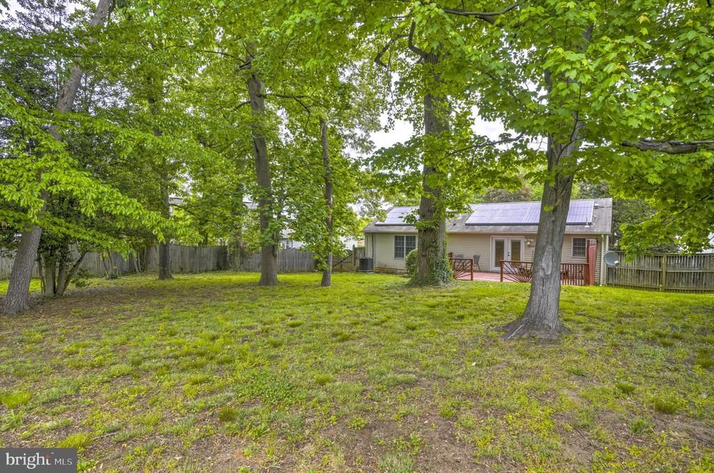 8933 HOBART STREET, UPPER MARLBORO, MD 20774