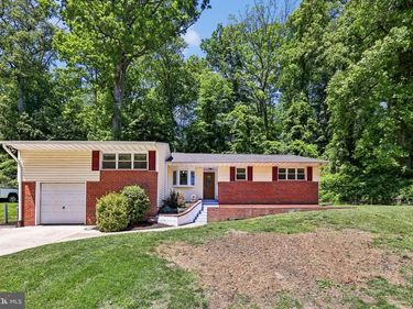 18328 SHARON ROAD, TRIANGLE, VA 22172