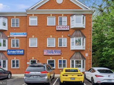 5985 COLUMBIA PIKE , Unit 5985 302, FALLS CHURCH, VA 22041