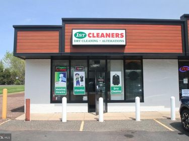 371 MAIN STREET, HARLEYSVILLE, PA 19438