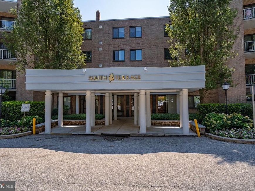 1637 Oakwood Drive , Unit S-122, Penn Valley, PA 19072 Main Photo