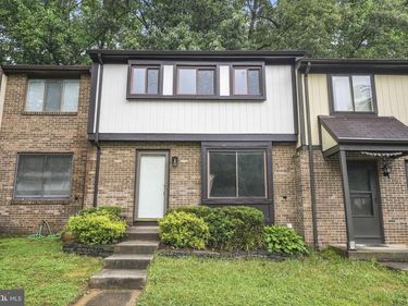 5863 JACKSONS OAK COURT , BURKE, VA 22015