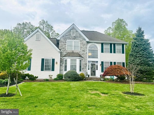 16 POPLAR DRIVE, CRANBURY, NJ 08512