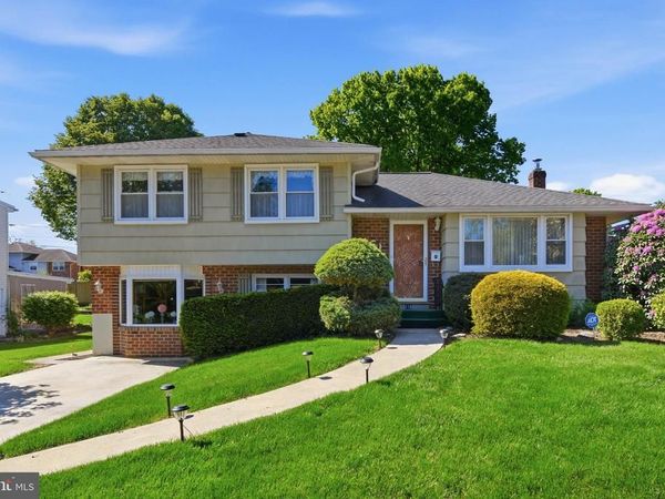 115 HALSEY AVENUE, READING, PA 19609