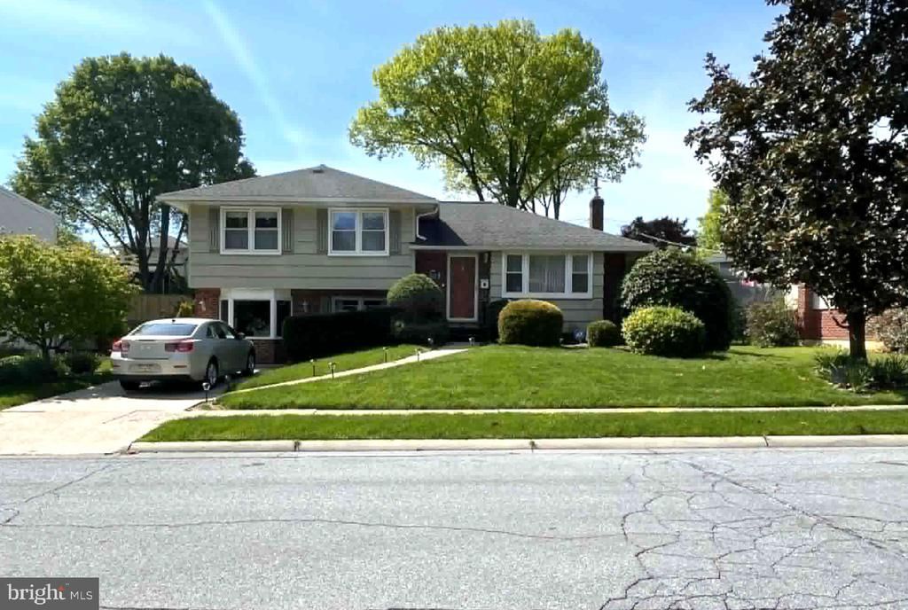 115 HALSEY AVENUE, READING, PA 19609