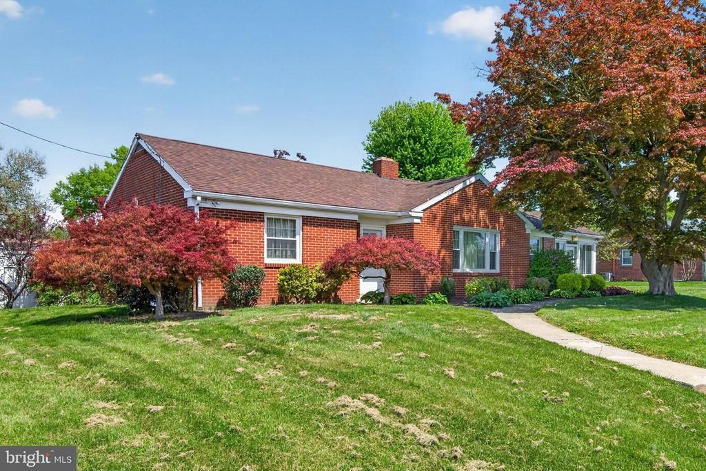 1105 CENTRAL AVENUE , COLUMBIA, PA 17512