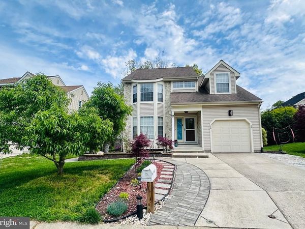 26 CHRISTOPHER MILLS DRIVE , MOUNT LAUREL, NJ 08054
