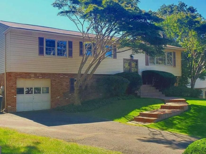 6449 Johns Road , Falls Church, VA 22043 Main Photo