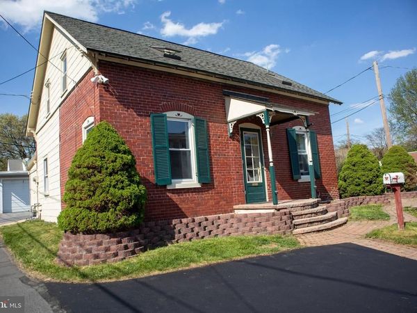 2129R SPRING STREET , WEST LAWN, PA 19609