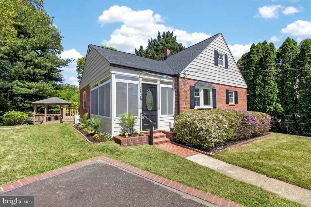 7128 PARKVIEW AVENUE, FALLS CHURCH, VA 22042