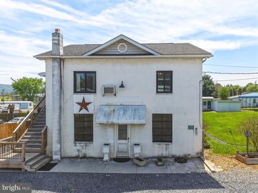 155 CENTER STREET , MOUNT JACKSON, VA 22842