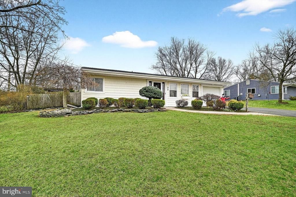 32 Kingsley Road , Kendall Park, NJ 08824 Main Photo