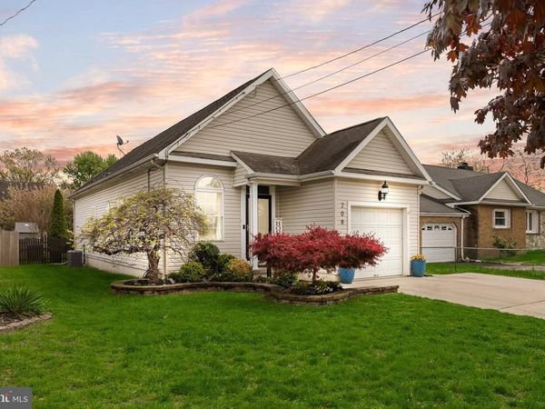 208 HOOKER STREET, RIVERSIDE, NJ 08075