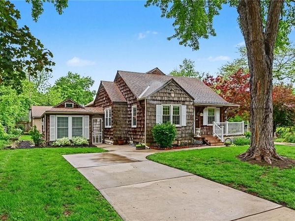 7800 Hardy Street, Overland Park, KS 66204