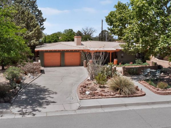 715 Parkland Circle SE, Albuquerque, NM 87108