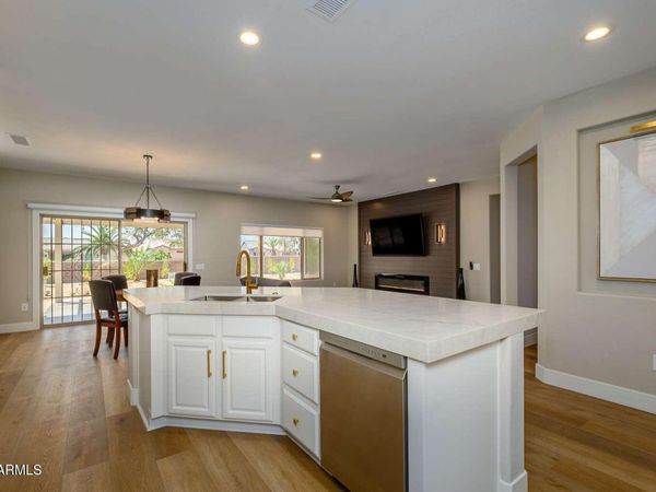 16259 W DESERT WINDS Drive, Surprise, AZ 85374