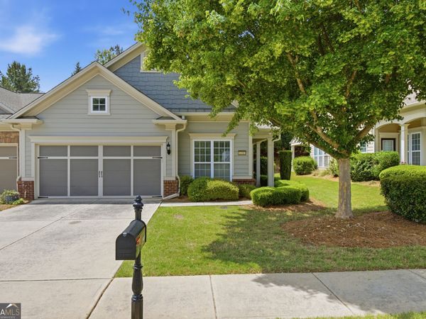 6201 Longleaf Drive, Hoschton, GA 30548