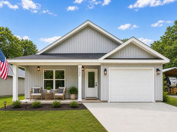 8086 Third Street, Laurel Hill, FL 32567