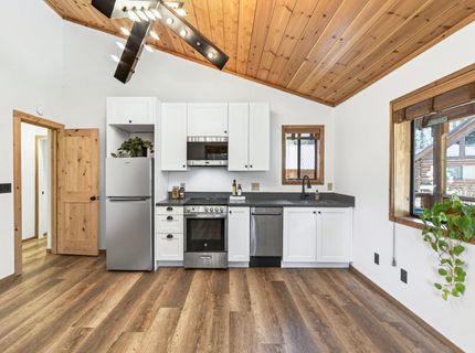 14570 Tyrol Road, Truckee, CA 96161 Photo