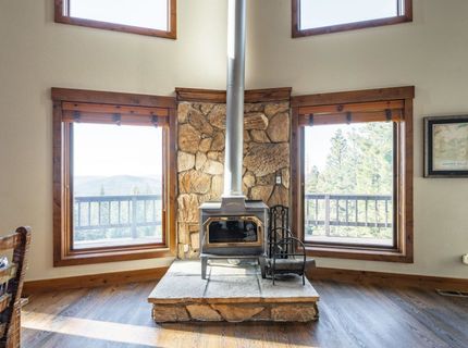 16746 Tewksbury Drive, Truckee, CA 96161 Photo