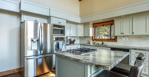 16746 Tewksbury Drive, Truckee, CA 96161 Photo