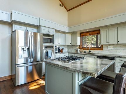 16746 Tewksbury Drive, Truckee, CA 96161 Photo
