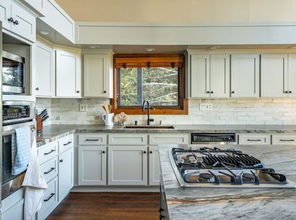 16746 Tewksbury Drive, Truckee, CA 96161 Photo
