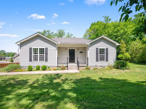255 Walnut St , Greenbrier, TN 37073