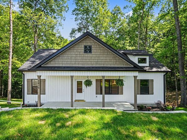 1475 Spann Rd, Charlotte, TN 37036