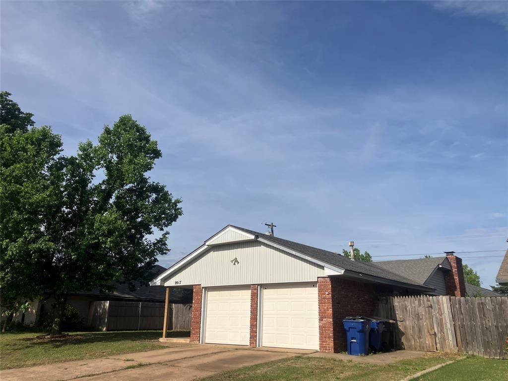 9917 Essex Avenue, The Village, OK 73120 Main Photo