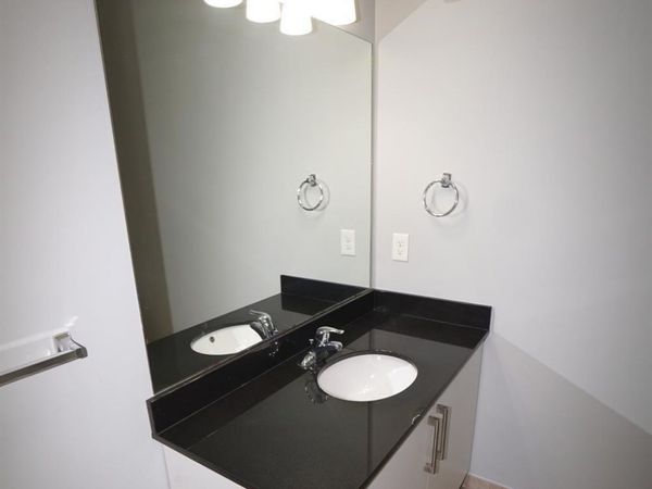 1299 St. George Avenue , Colonia, NJ 07067