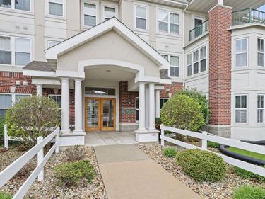 8530 Greenway Boulevard, Unit 212, Middleton, WI 53562