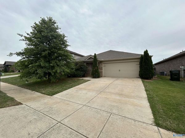 122 Daymark Drive, Madison, AL 35756