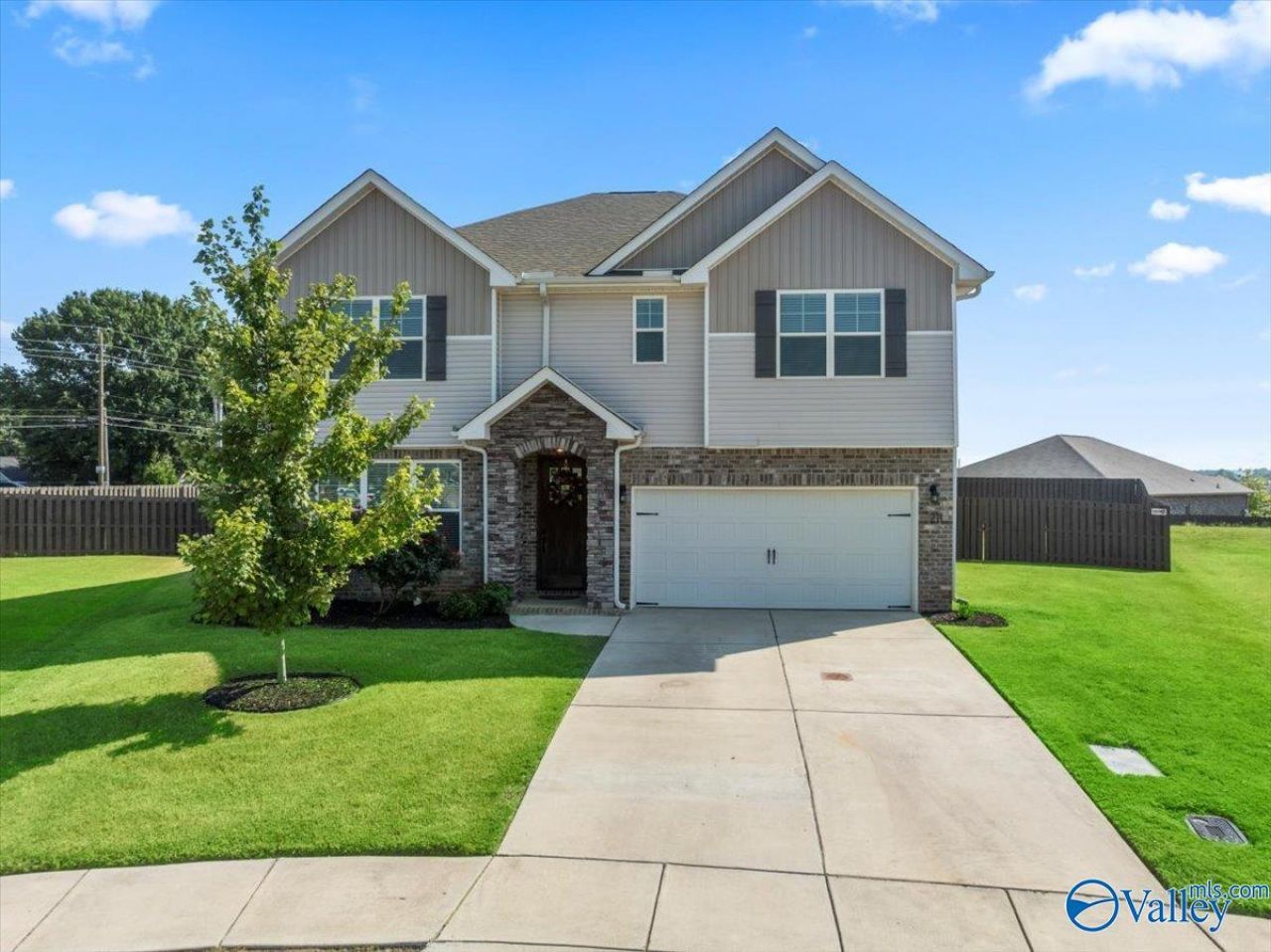 211 Cherry Laurel Drive, Hazel Green, AL 35750 Main Photo