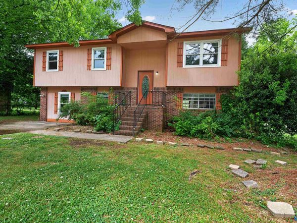 4056 Knollbrook Drive NW, Huntsville, AL 35810