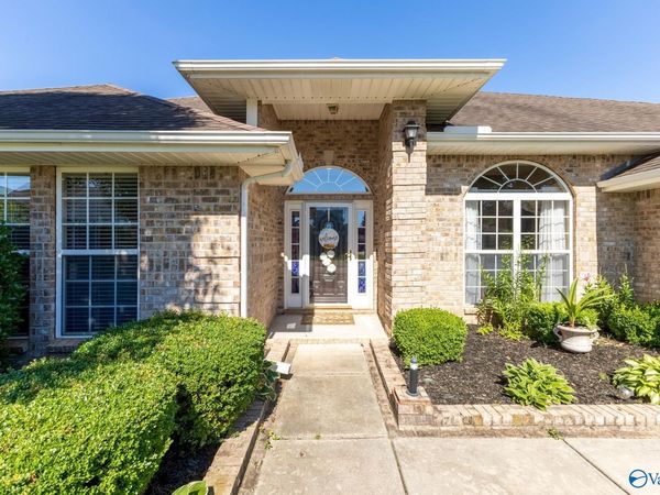 519 Summer Cove Circle, Madison, AL 35757