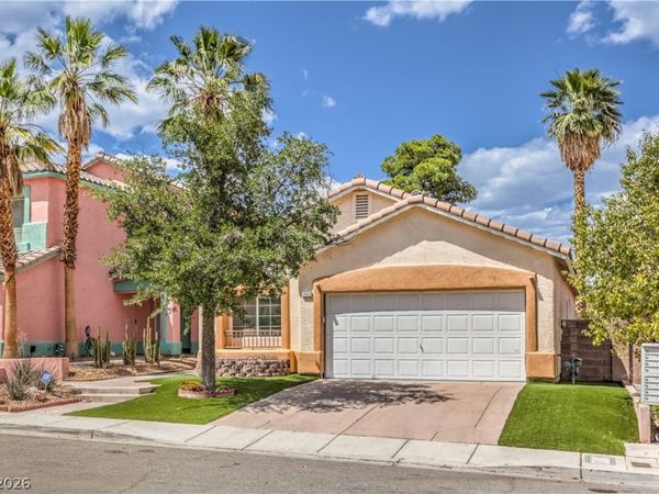 7842 Firefalls Drive , Las Vegas, NV 89147