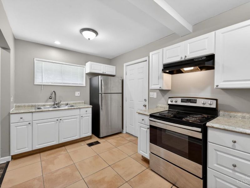 8796 Balboa Drive, Springfield Twp., OH 45231 Photo 18