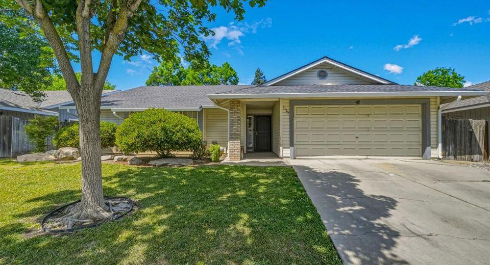 1165 Inspiration Point Ct, Merced, CA 95340 Photo