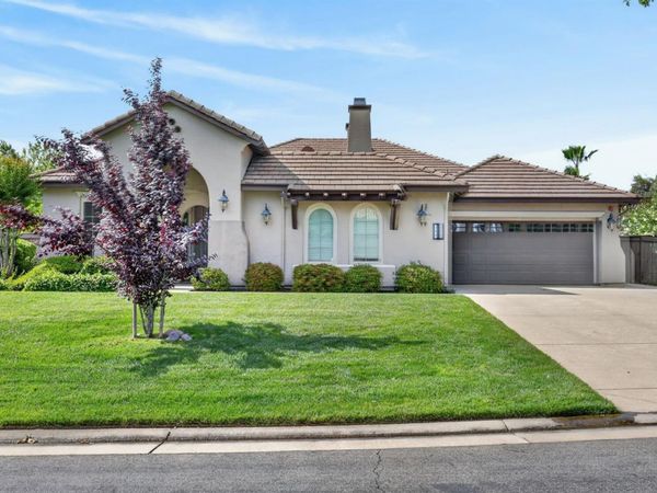 100 Cresta Ct, Lincoln, CA 95648